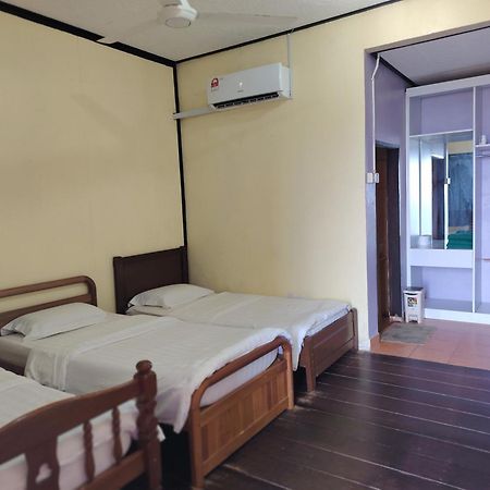 Restu Chalet Tioman Kampong Ayer Batang Bagian luar foto