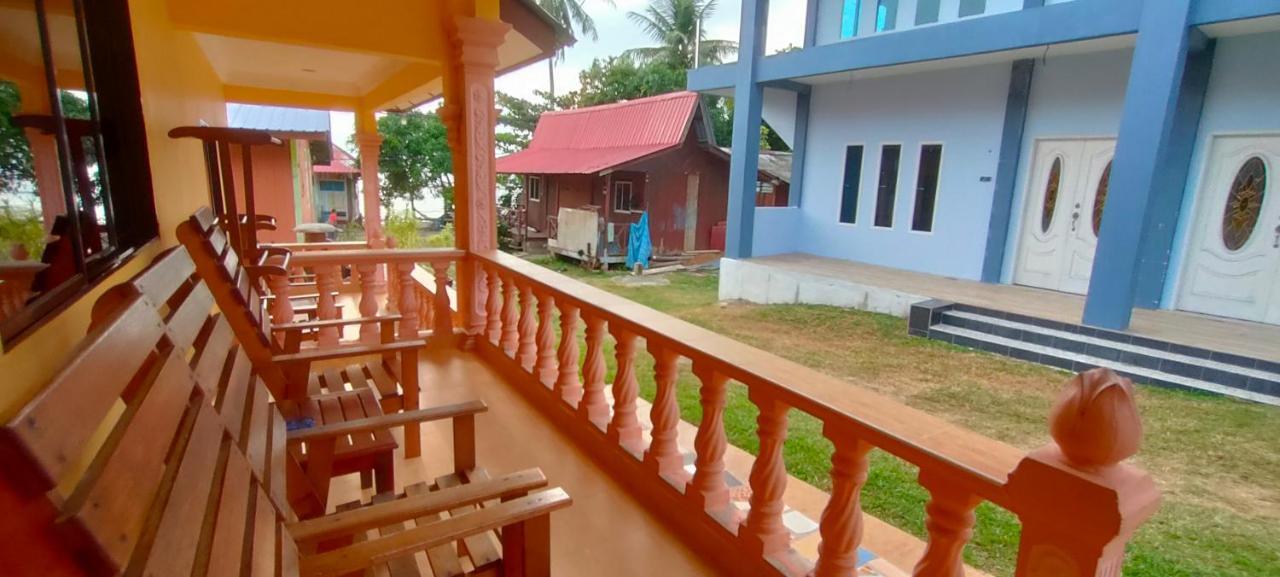 Restu Chalet Tioman Kampong Ayer Batang Bagian luar foto