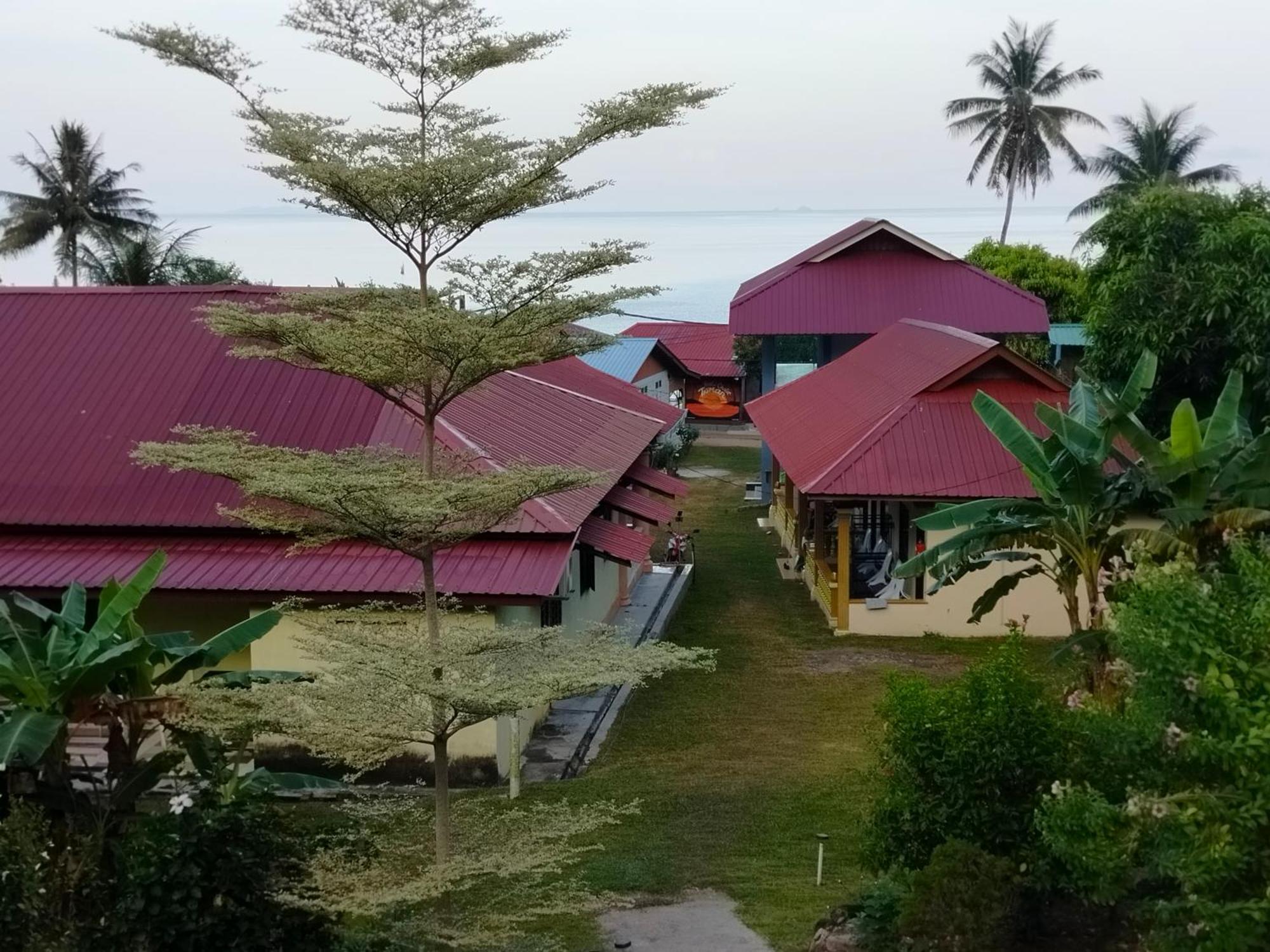 Restu Chalet Tioman Kampong Ayer Batang Bagian luar foto