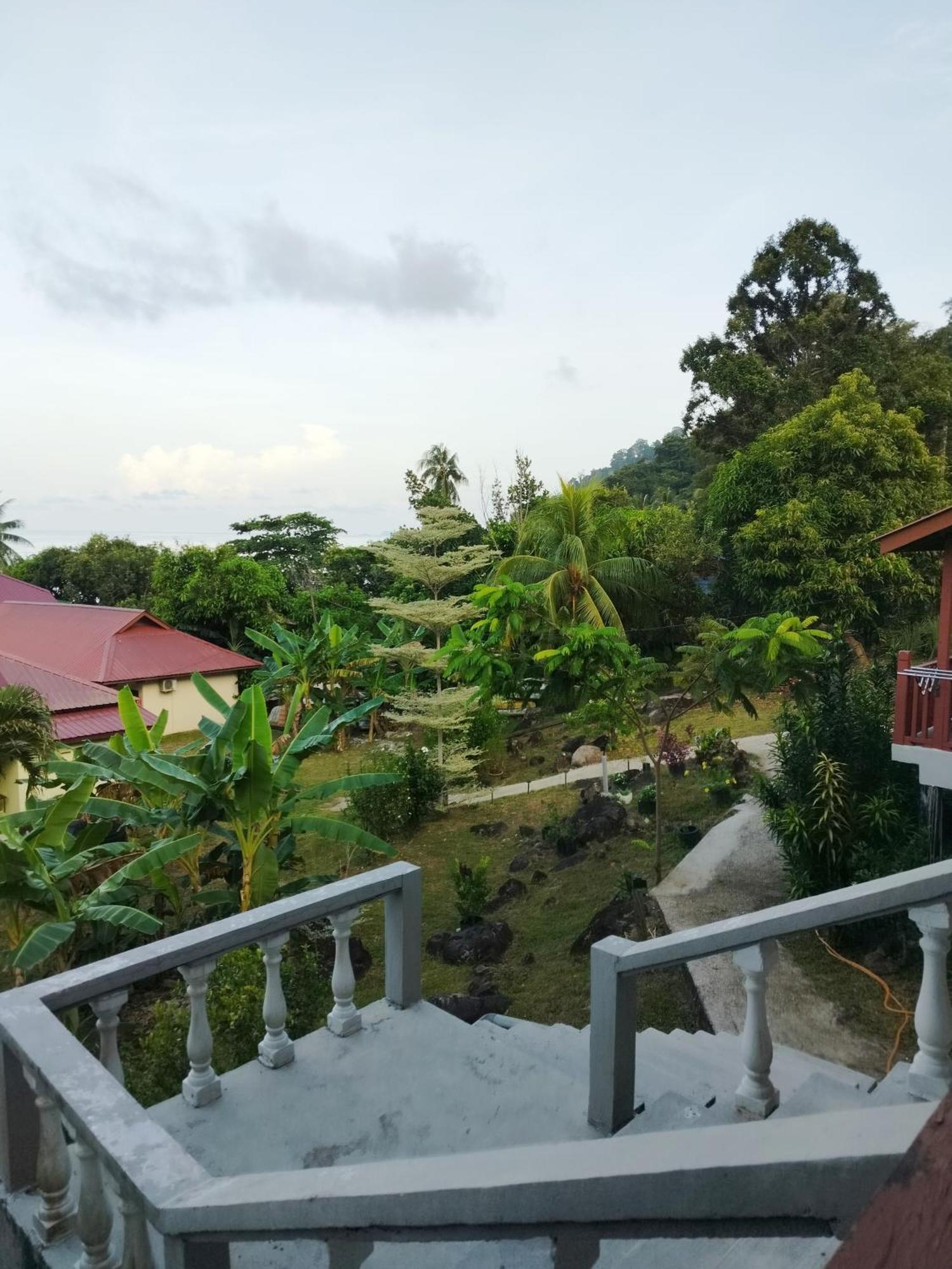Restu Chalet Tioman Kampong Ayer Batang Bagian luar foto